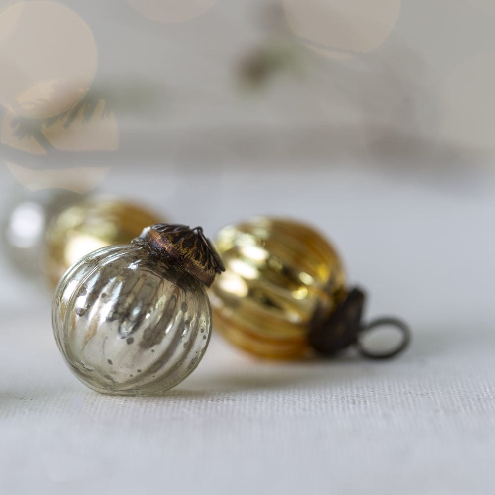Bag of 10 Silver & Gold Mini Ribbed Baubles