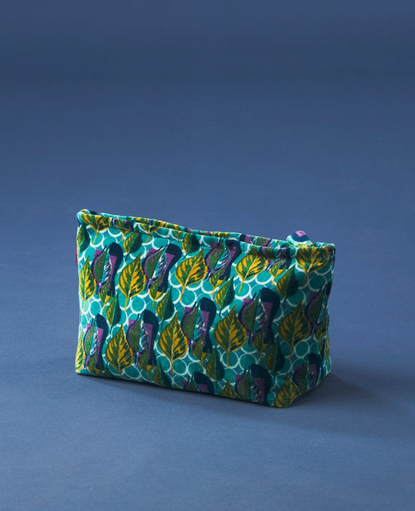 Large Velvet Washbag Dotty Blue