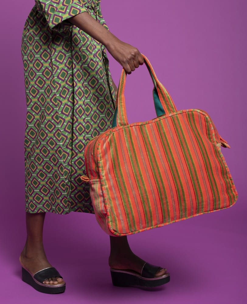 Poppins Velvet Weekend Bag Margate Coral