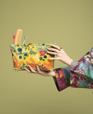Large Velvet Washbag Swainston Gold