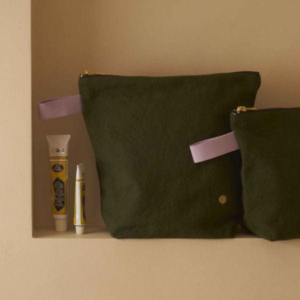 Iona Tall Toiletry Bag Kale