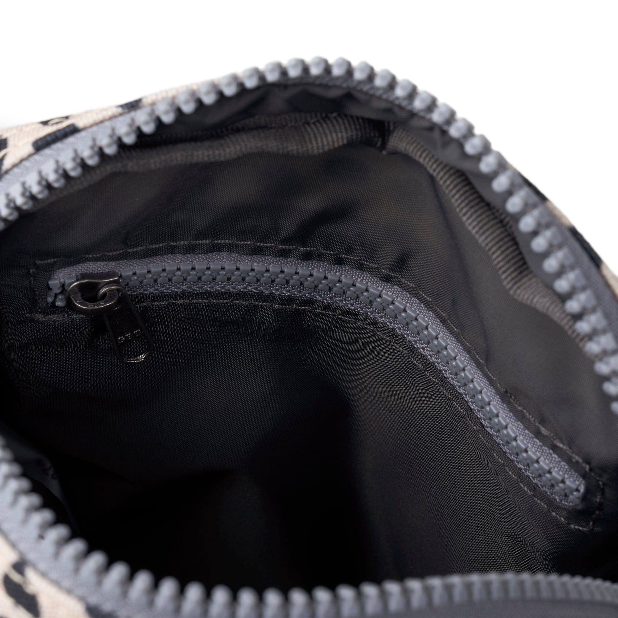 Bond Recycled Canvas Pocket Bag Linear Dot