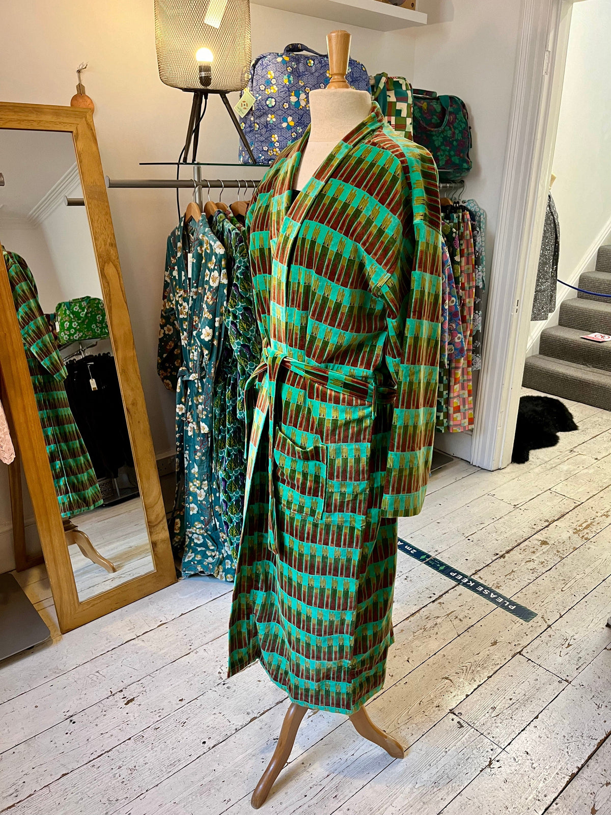 Les Touristes Velvet Dressing Gown - Vienna Biscay Green | toot garook