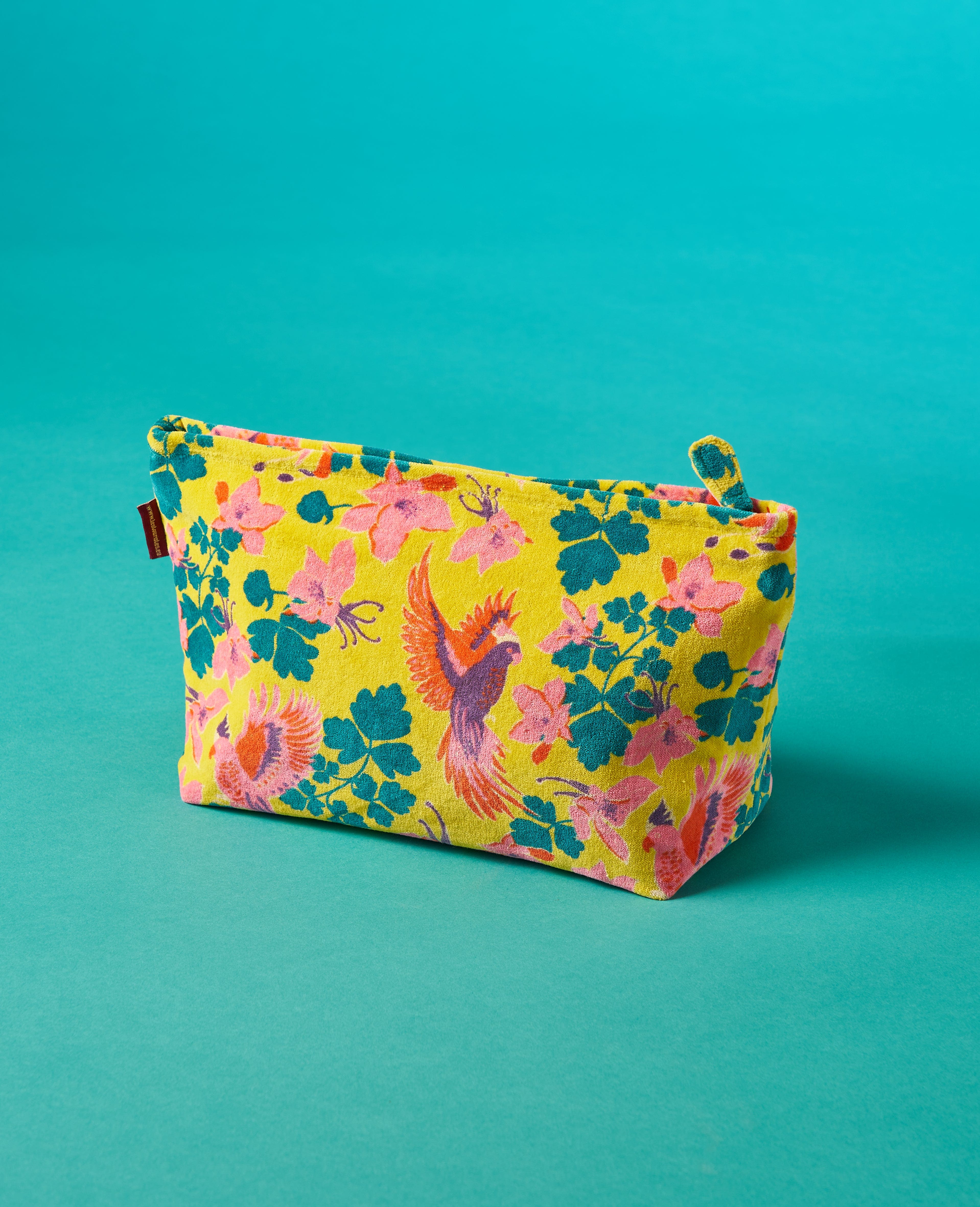 Large Velvet Washbag, Ancolie Yellow
