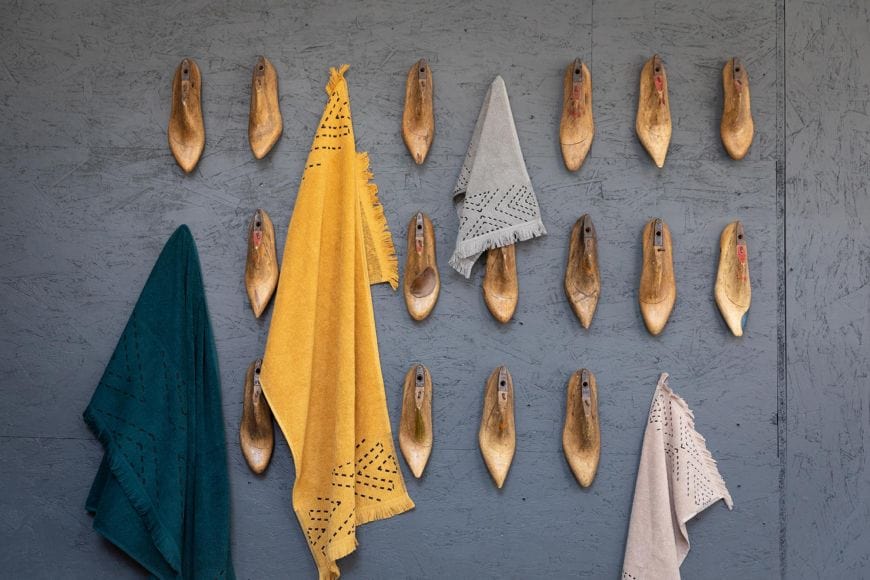 Julia Guest Towel 30x50cm, Bronze