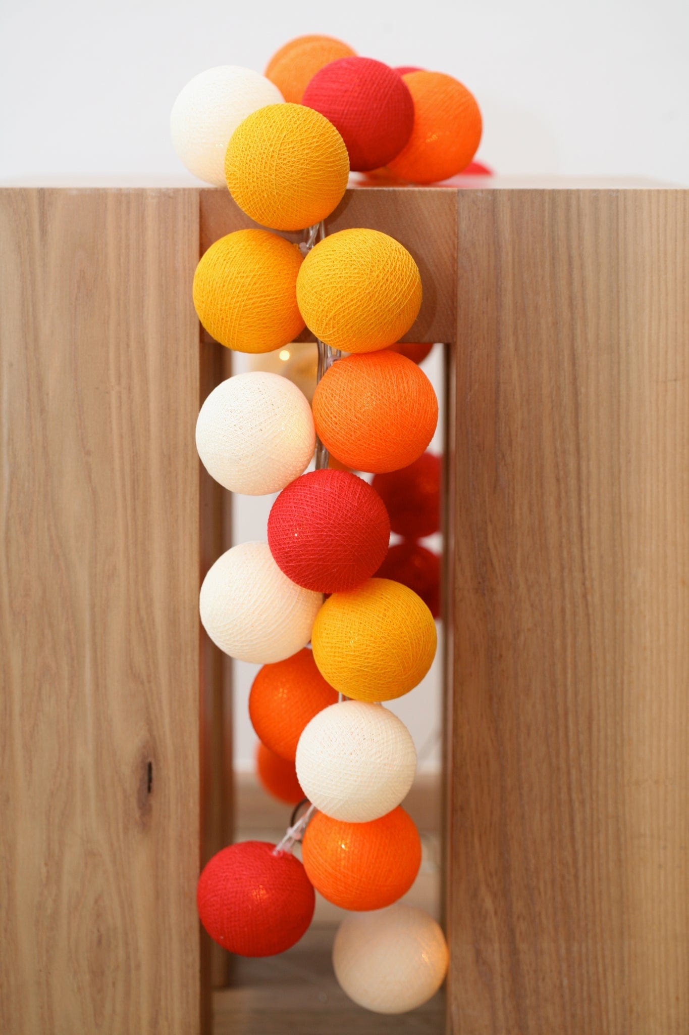 Prachtmycena 35 Ball LED Light Chain, USB Connecter