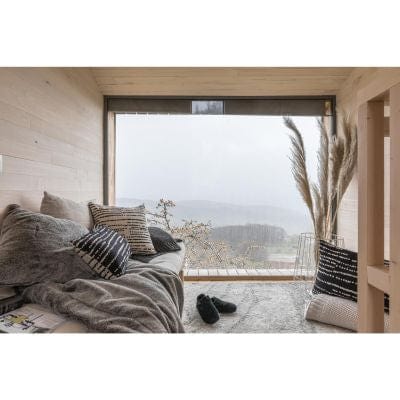 Kinta Faux Fur Luxury Bed Throw