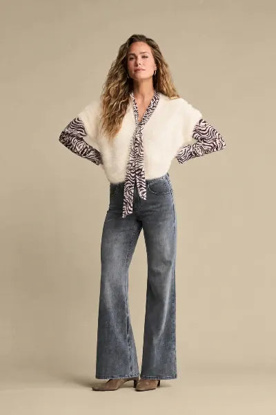 Red Button Womens Sleeveless Fuzzy Cardi, Cream