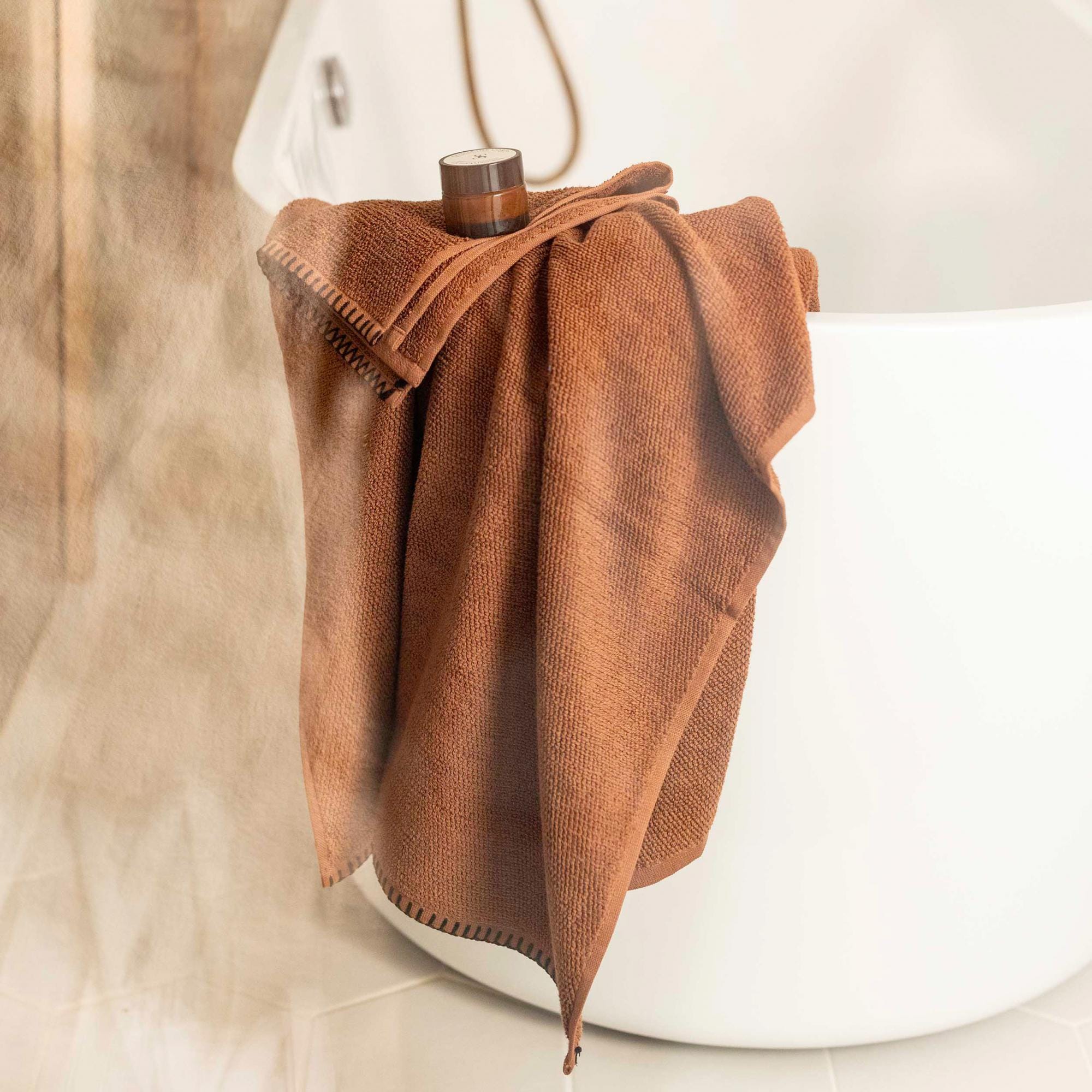 Bora Luxury Maxi Bath Towel by Vivaraise, Cacao