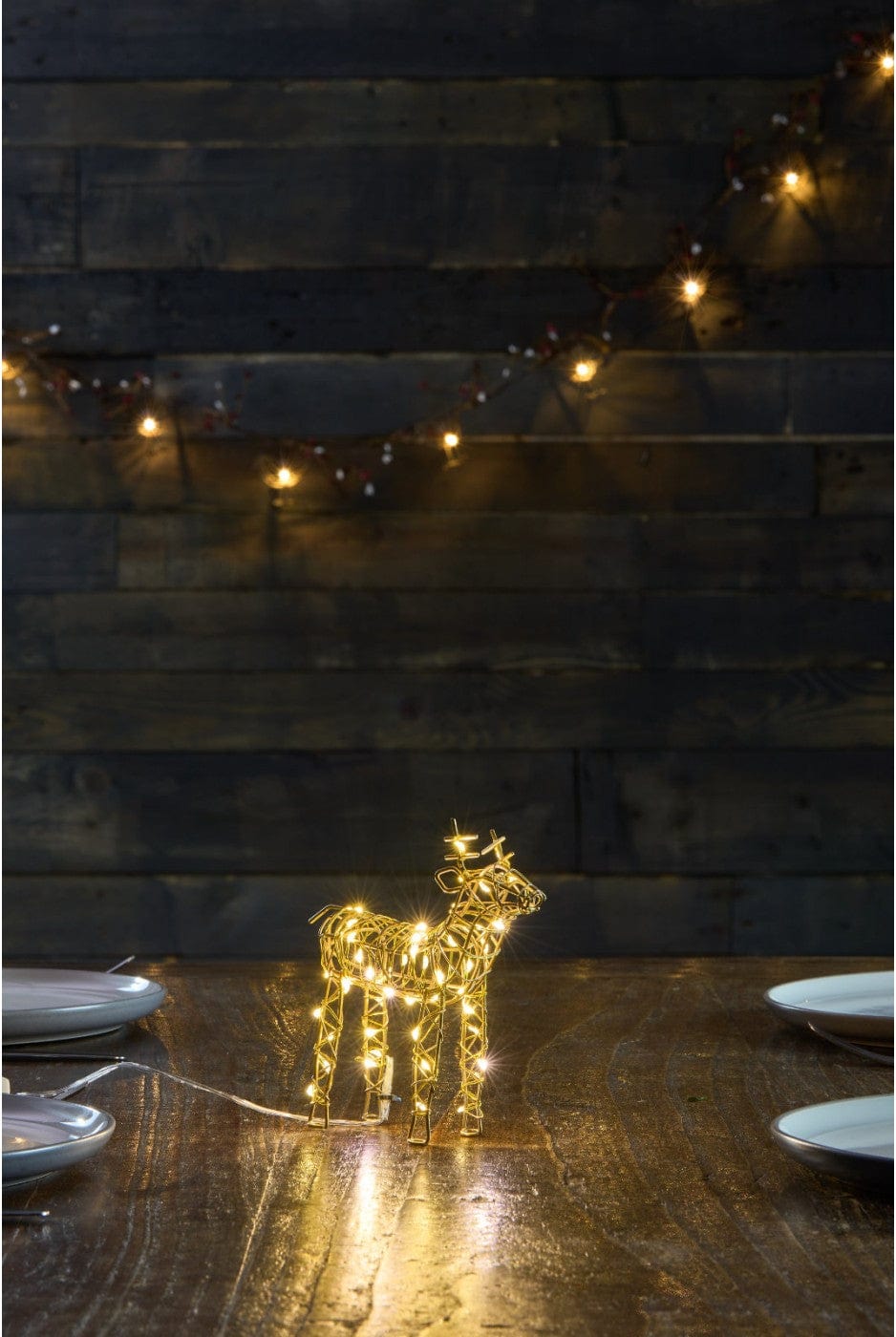 Wire Reindeer Light, Gold