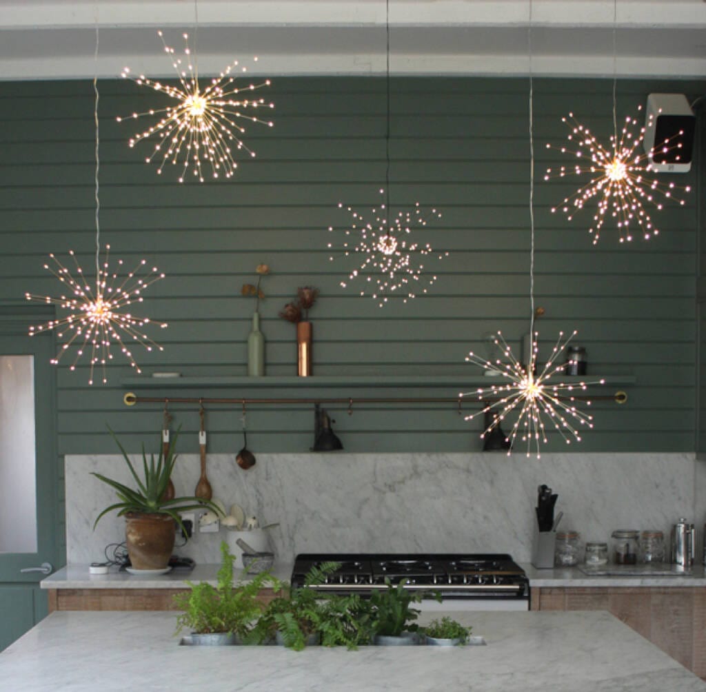 Hanging Starburst Indoor/Outdoor Decoration 50cm Copper, Battery Powered
